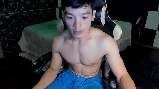 Snapshot of AsianHotBODYY chatting on September 21, 1:11 pm AsianHotBODYY online show from September 21, 1:11 pm