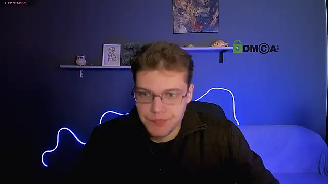 Snapshot of lucas_long_ chatting on October 13, 12:33 pm lucas long online show from October 13, 12:33 pm