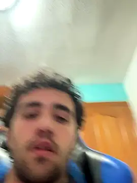 aavrdvh33 online show from December 14, 1:56 am