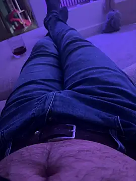 leroy9501 online show from April 12, 12:03 am