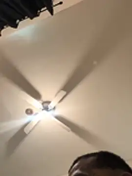 Cnutt310 online show from December 14, 11:23 pm