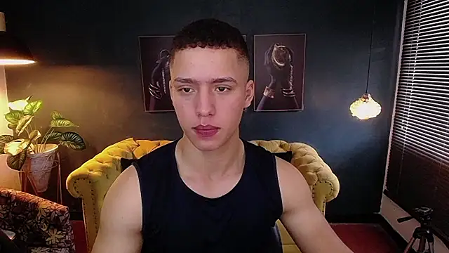 Snapshot of deivid_parker chatting on September 23, 2:05 pm deivid parker online show from September 23, 2:05 pm