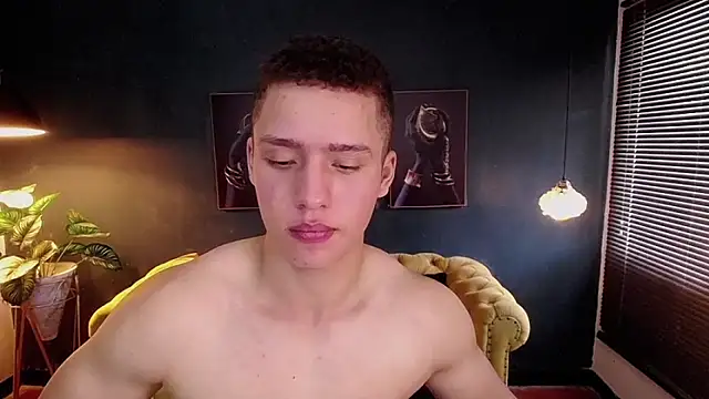 Snapshot of deivid_parker chatting on October 1, 2:43 pm deivid parker online show from October 1, 2:43 pm
