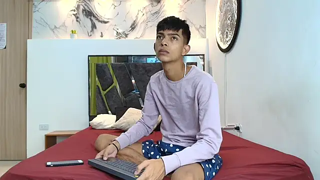 Snapshot of PRETTY_SEX1 chatting on September 24, 7:29 am PRETTY SEX1 online show from September 24, 7:29 am