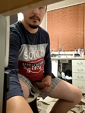 hugecock4u1990 online show from September 21, 3:39 am