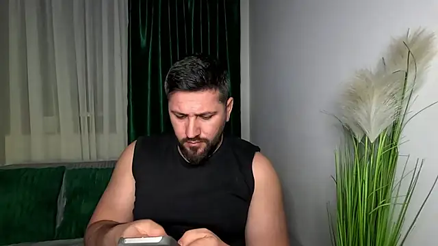 Gold Alpha Boy online show from April 18, 7:07 pm