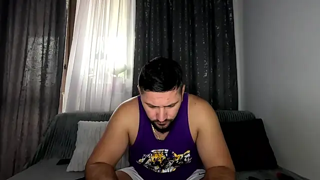 Snapshot of Gold_Alpha_Boy chatting on October 9, 7:46 am Gold Alpha Boy online show from October 9, 7:46 am