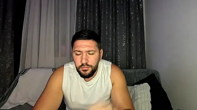 Snapshot of Gold_Alpha_Boy chatting on September 30, 6:11 pm Gold Alpha Boy online show from September 30, 6:11 pm