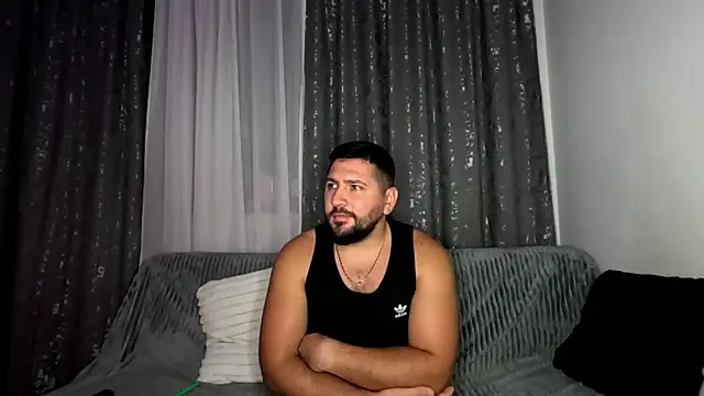 Snapshot of Gold_Alpha_Boy chatting on September 22, 7:24 pm Gold Alpha Boy online show from September 22, 7:24 pm