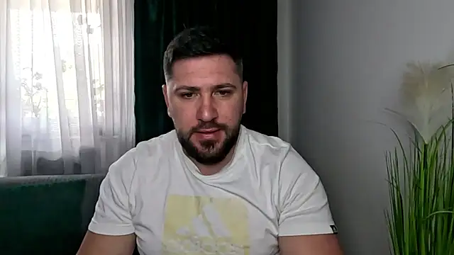 Gold Alpha Boy online show from April 22, 7:57 am