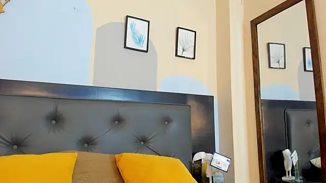 Mathewboy1 online show from April 22, 11:26 am