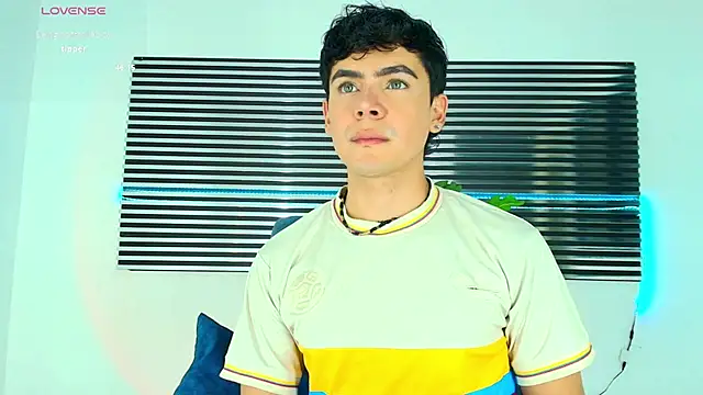 CamiiGuzmanX online show from December 17, 9:54 pm