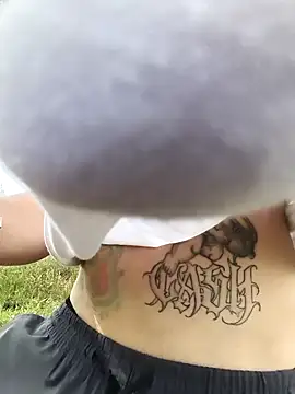 Thomasjons  online show from April 22, 3:06 pm