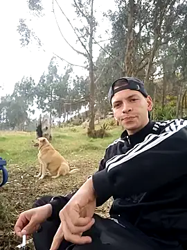 Thomasjons  online show from November 13, 6:01 pm