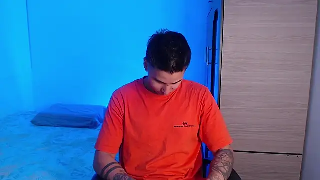 valentinosex1 online show from September 23, 12:10 am