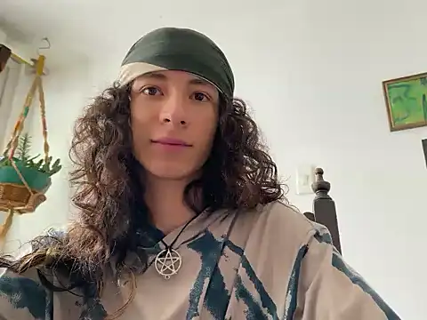 camille delrey online show from November 6, 6:22 pm