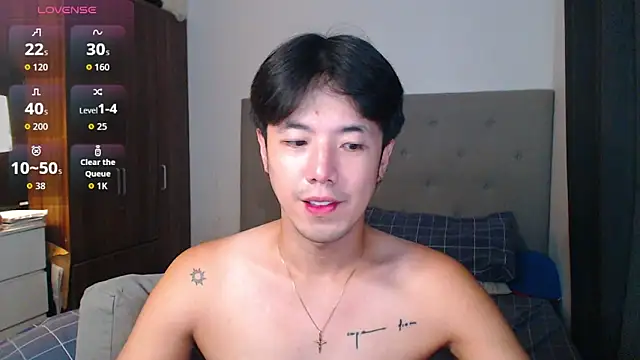 Snapshot of Addictiveboi chatting on October 13, 6:52 am Addictiveboi online show from October 13, 6:52 am