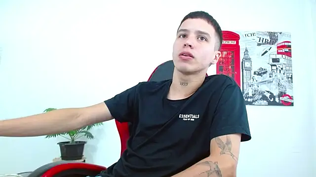 Cumandres18 online show from November 12, 2:23 pm