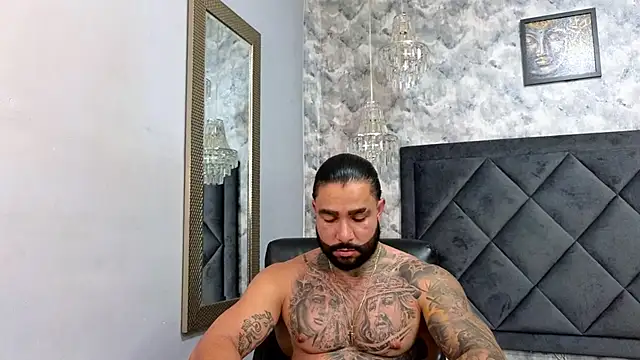 Snapshot of Apolo_rousse1 chatting on September 21, 11:16 pm Apolo rousse1 online show from September 21, 11:16 pm