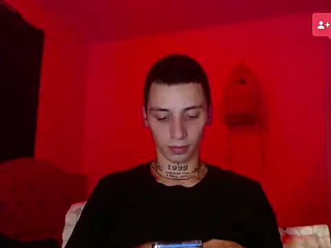 Snapshot of xalejo_max chatting on October 8, 4:06 am xalejo max online show from October 8, 4:06 am