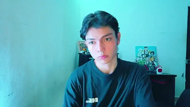 alandelrey57 online show from April 28, 6:40 am