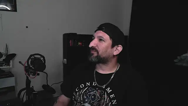 DevilPup75  online show from July 13, 4:25 am