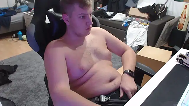 gentlyFlo online show from November 14, 4:19 pm