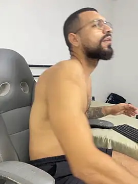 vincentjaxon online show from February 11, 11:48 am