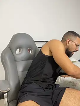 vincentjaxon online show from February 18, 11:52 am