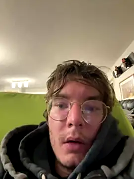 Hungboxer69 online show from November 15, 5:20 am