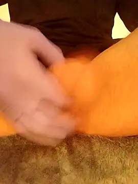 M6I6K6Exh online show from December 3, 5:41 pm