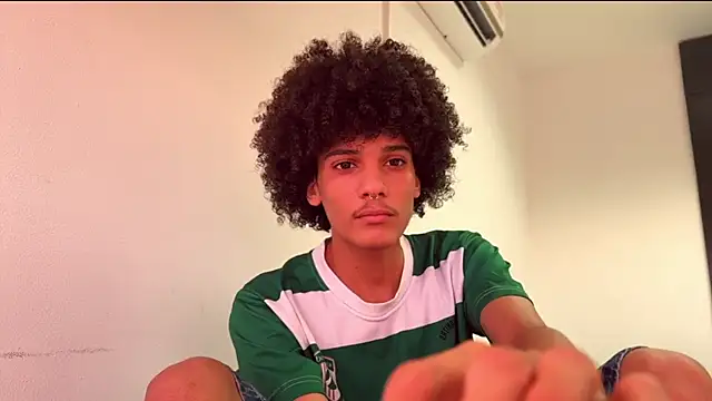 Max Rain online show from October 30, 8:10 pm