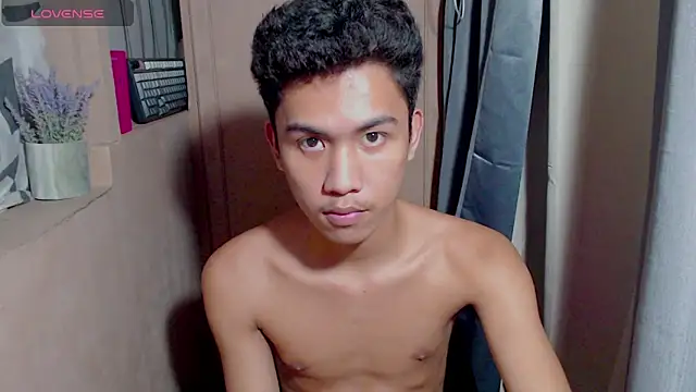 Demure Asian143 online show from April 25, 5:43 pm