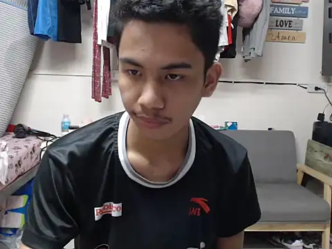 Demure Asian143 online show from August 4, 1:22 am
