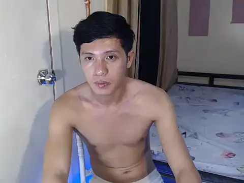 darryl hugecok online show from April 20, 9:17 pm