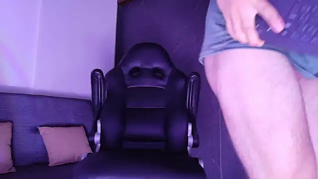 ALANNFERRER online show from January 6, 11:03 am