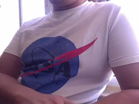 Snapshot of zeusmasterhorny chatting on October 7, 2:54 pm zeusmasterhorny online show from October 7, 2:54 pm