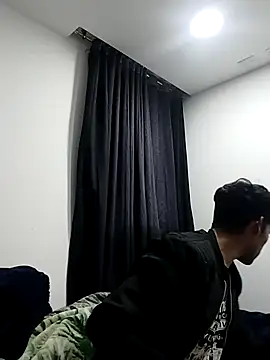 eztivenxb online show from March 17, 12:58 am