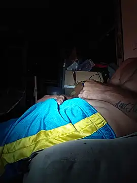Hungwell1515 online show from June 2, 4:02 am