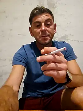 Snapshot of Alex-andru88 chatting on October 12, 8:03 pm Alex-andru88 online show from October 12, 8:03 pm