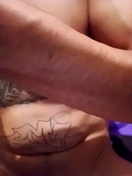 Golonzo1996 online show from November 22, 10:31 pm