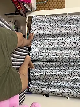 Yourslovingdick online show from March 16, 4:41 am