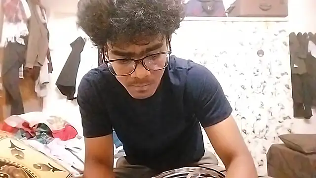 Rahulisagoodguy online show from December 16, 5:42 pm