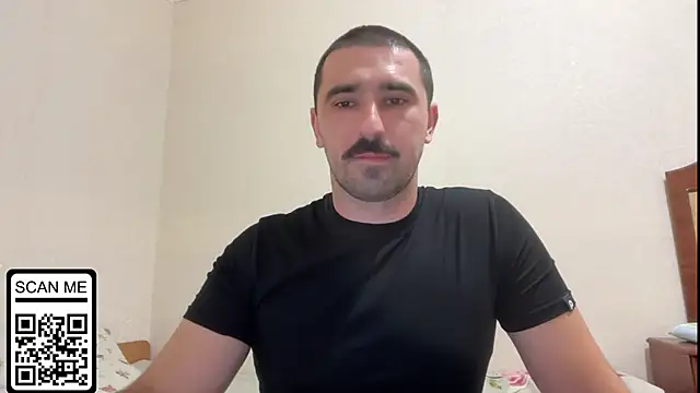 Snapshot of Hard_to_Obey chatting on September 12, 7:47 pm Hard to Obey online show from September 12, 7:47 pm