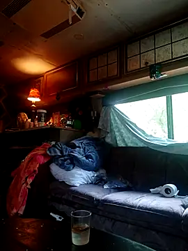 ShawnandDani7074 online show from April 23, 7:16 pm