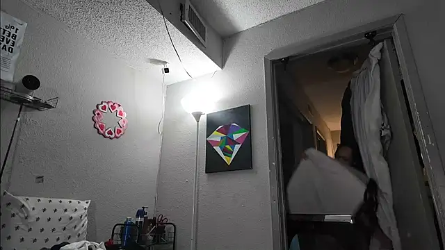 Triggerhappycj100 online show from April 18, 4:03 am