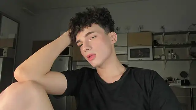 Snapshot of mystic_evan chatting on September 14, 11:40 pm mystic evan online show from September 14, 11:40 pm