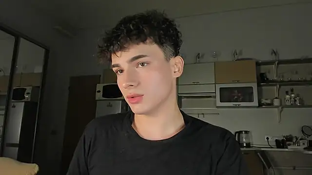 Snapshot of mystic_evan chatting on September 13, 11:39 pm mystic evan online show from September 13, 11:39 pm