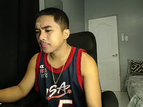 Snapshot of pinoyAdrianneXXX chatting on October 19, 2:05 am pinoyAdrianneXXX online show from October 19, 2:05 am