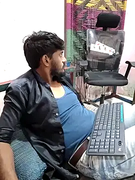 Snapshot of krishjaat43 chatting on October 6, 4:55 pm krishjaat43 online show from October 6, 4:55 pm
